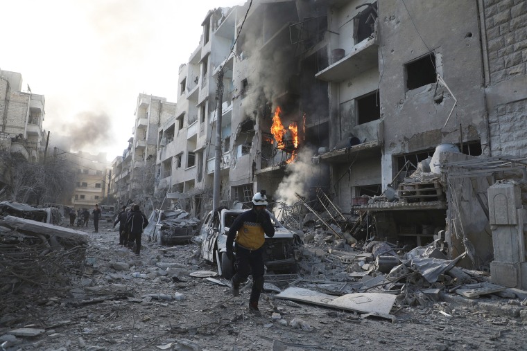 AnayPethe's tweet photo. Indian Ministry of external affairs has issued advisory - “Indians currently in Syria are requested to remain in touch with Indian Embassy in Damascus at their emergency helpline number +963 993385973 (also on WhatsApp) and email ID hoc.damascus@mea.gov.in for updates.”

#Syria https://t.co/jO4xDcNXAQ