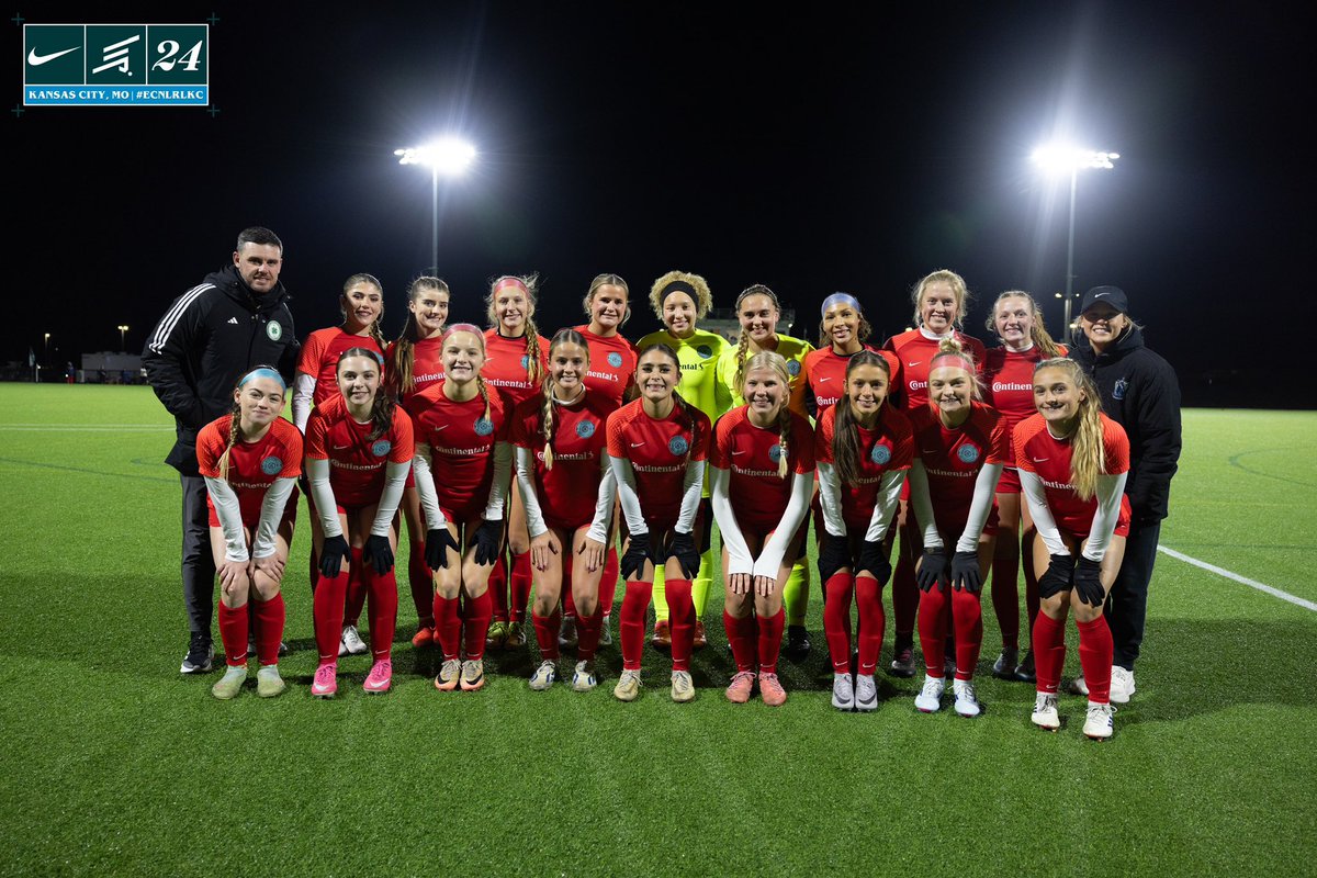 ECNLgirls's tweet photo. Team East and Team West square off in KC #ECNLRLKC https://t.co/aSsleEhlZu
