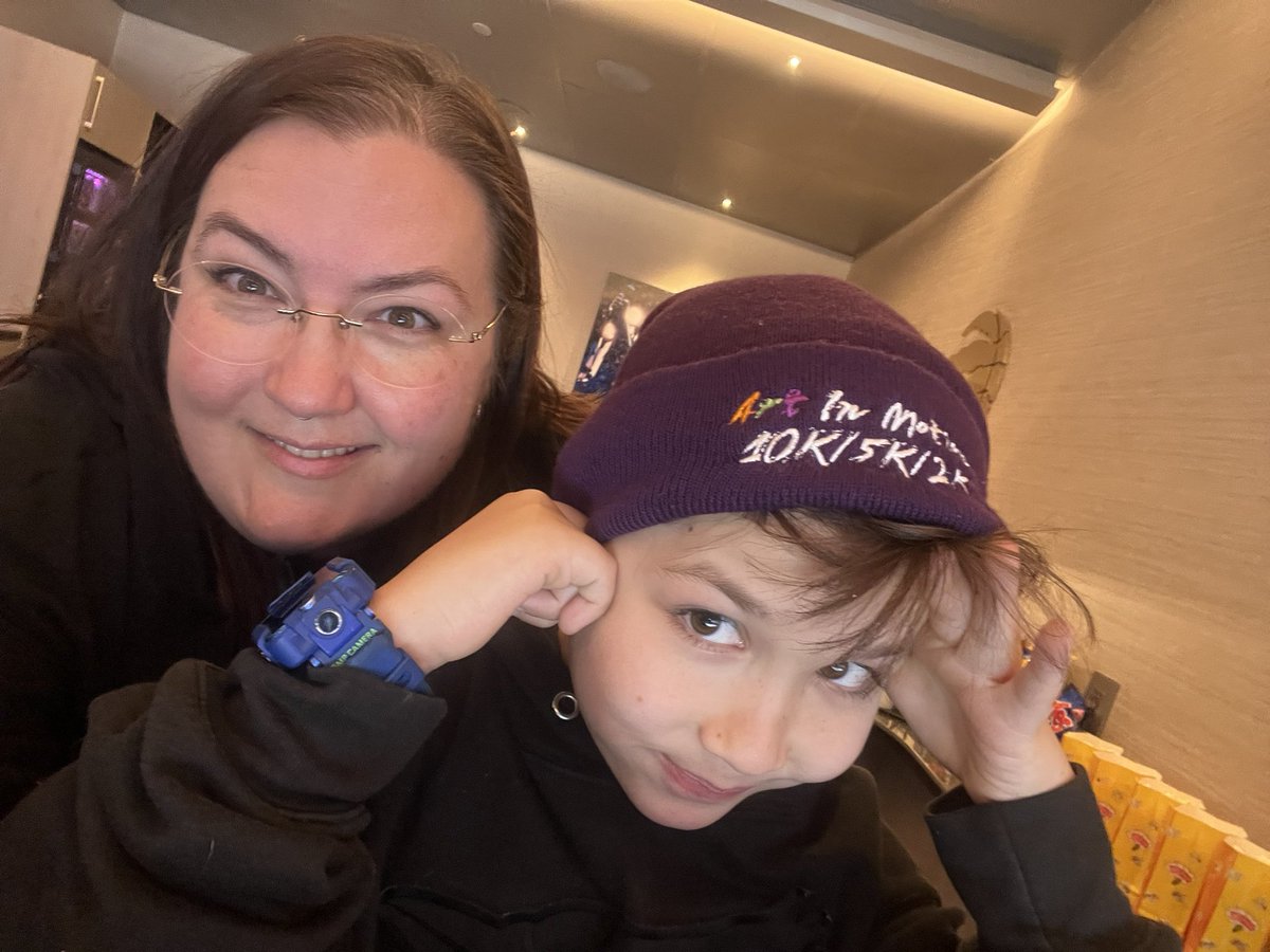 Team_smartass's tweet photo. #LeafsForever at the game with the best boy! https://t.co/elhATaIR02