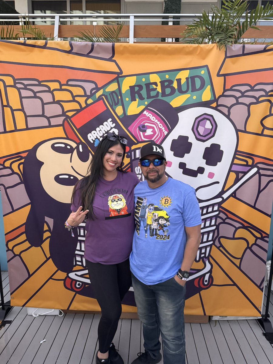 Web_3E's tweet photo. Another great day at ArtBasel with amazing people! @Goonz_World  @TheApeMother @pyra_m1 @edwardA2Z @TonyaKrypto  now resting so we can be ready for the next Event with @DeGodsNFT &amp; @MagicEden https://t.co/6Nmst8tpYP