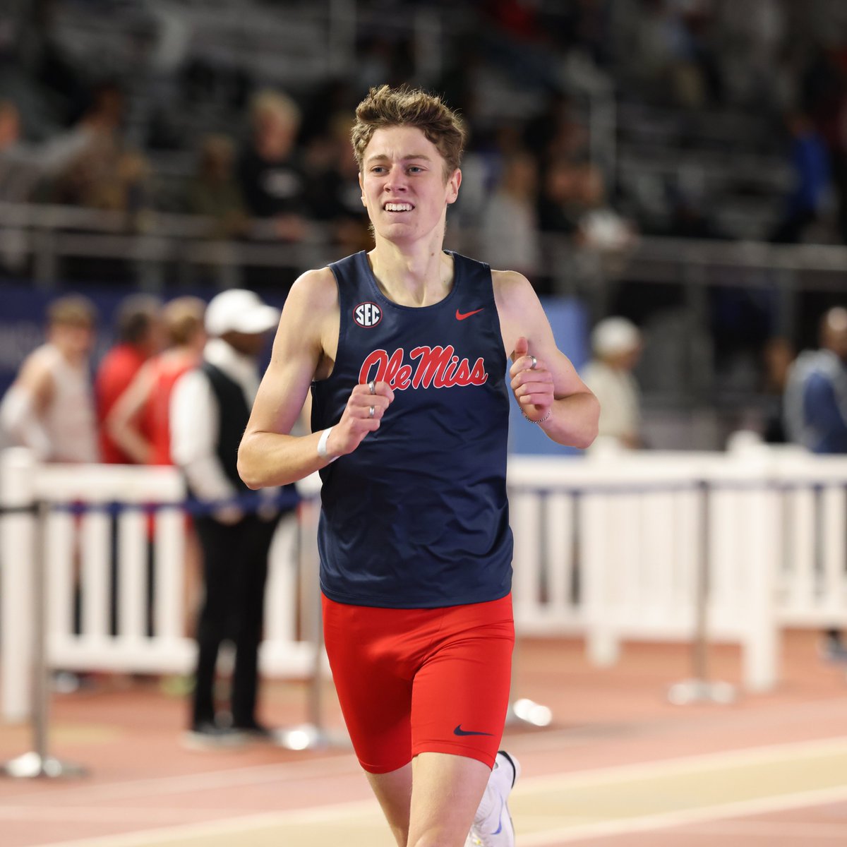 OleMissTrack's tweet photo. 𝗠𝗲𝗻'𝘀 𝟴𝟬𝟬-𝗠𝗲𝘁𝗲𝗿 | 1-2 punch for the Rebs in the 800, including a strong debut by freshman Max Armstrong 🤩

1. Max Armstrong – 1:49.65 (No. 14 OM History)
2. Jonathan Stock – 1:51.79 (Indoor PR)

#HottyToddy https://t.co/hEGE6cEWHR