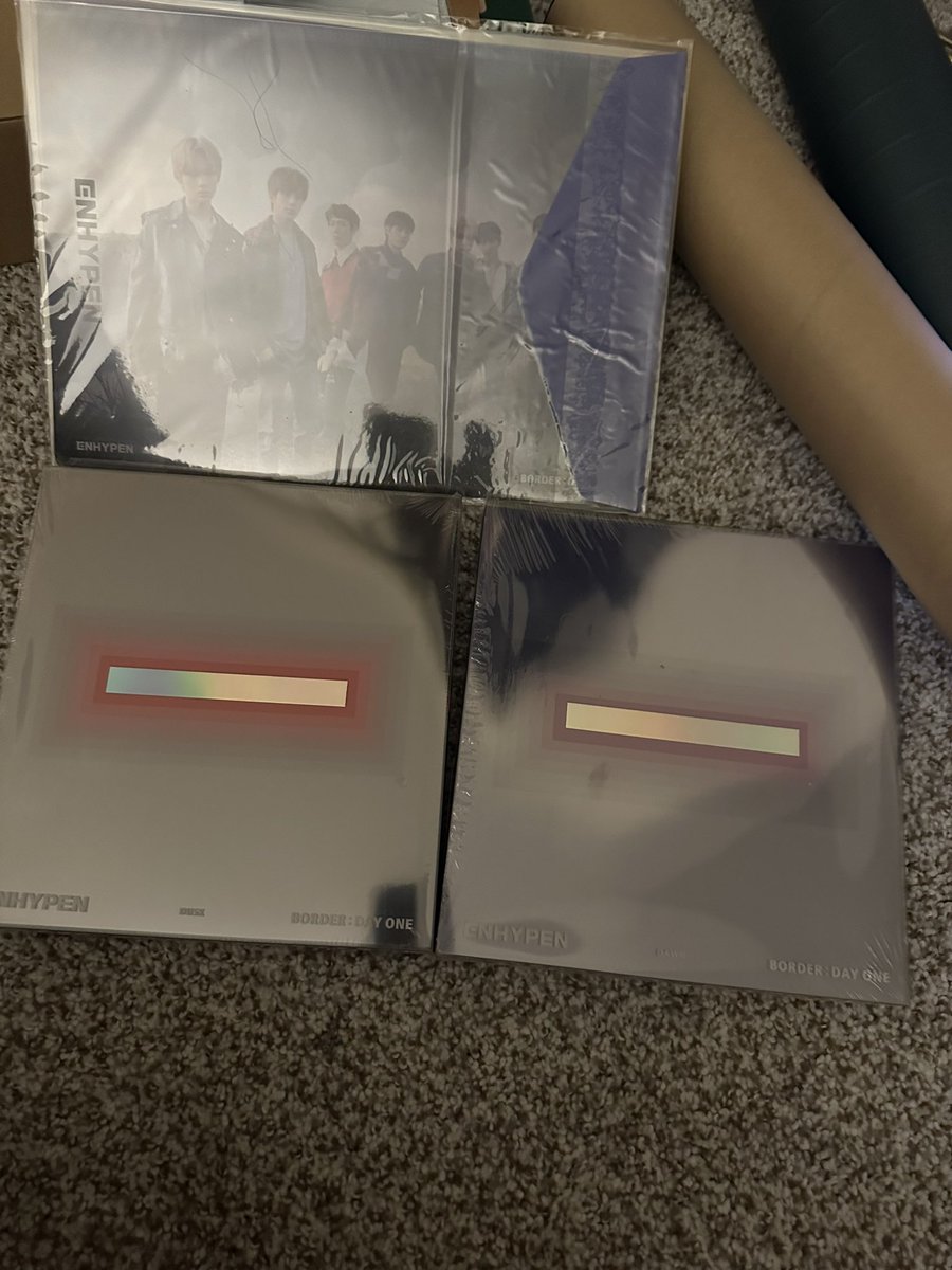 AholicLegends's tweet photo. And Enhypen merch too🤣🤣 https://t.co/zyIfIu2vlk