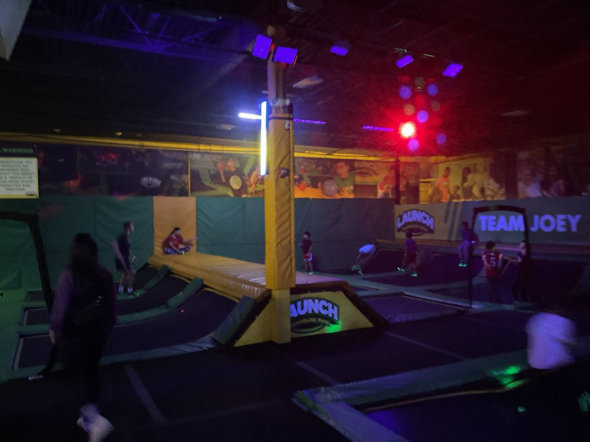 Have you heard about our IGNITE GLOW PARTY  🎉 every Friday and Saturday night from 8:00PM - 10:00PM?? 

#LaunchHerndon #LaunchEntertainment #LaunchAwesome #AwsesomeJump