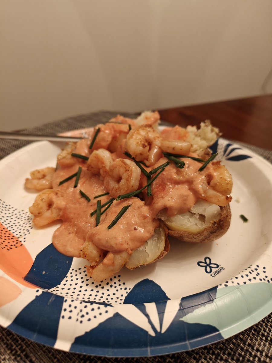 College Football Food Fusion - Championship Week

Mountain West Championship 

UNLV @ Boise State 

Shrimp and a modified Marie Rose sauce (made with cocktail sauce) served over a baked potato