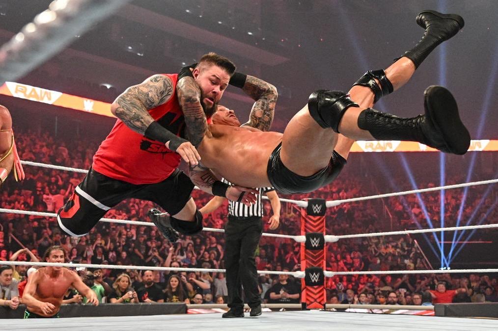 americasginger's tweet photo. TGIF: Thunderous Grappling Impact Finish https://t.co/oT4P8fAKm0