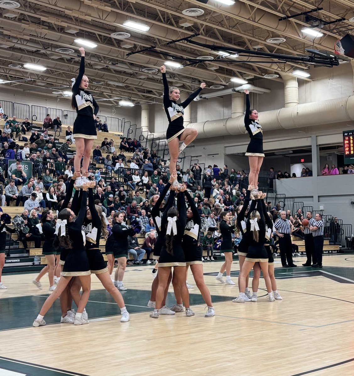 FNL Basketball Edition 🤩🏀💚