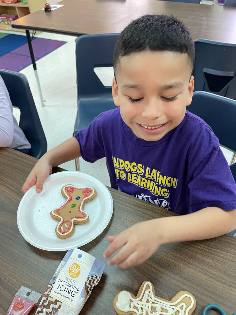 Run, run as fast as you can… you can’t catch me in the GINGERBREAD MAN! <a href="/nisdbehlaues/">@NISDBehlauES</a> <a href="/NISDSpecialEd/">NISD Special Ed</a> #ALE