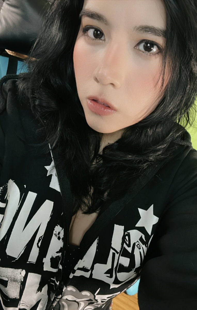 StephRollz's tweet photo. Playing some Marvel Rivals tonight ! 

I’m live 🔴

https://t.co/JL09IYTikE

#MarvelRivals #steam #twitchtv #tiktok https://t.co/3tFuJmQHpn