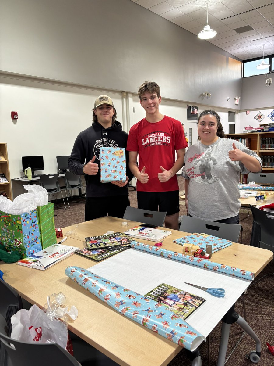 lancer_track's tweet photo. 3rd Annual Holiday Wrapping Party to help the Adopt a Family Program. These Lakeland Track and Field athletes are great kids- on and off the track. Thank you to everyone who contributed! https://t.co/UGeXf9alC4