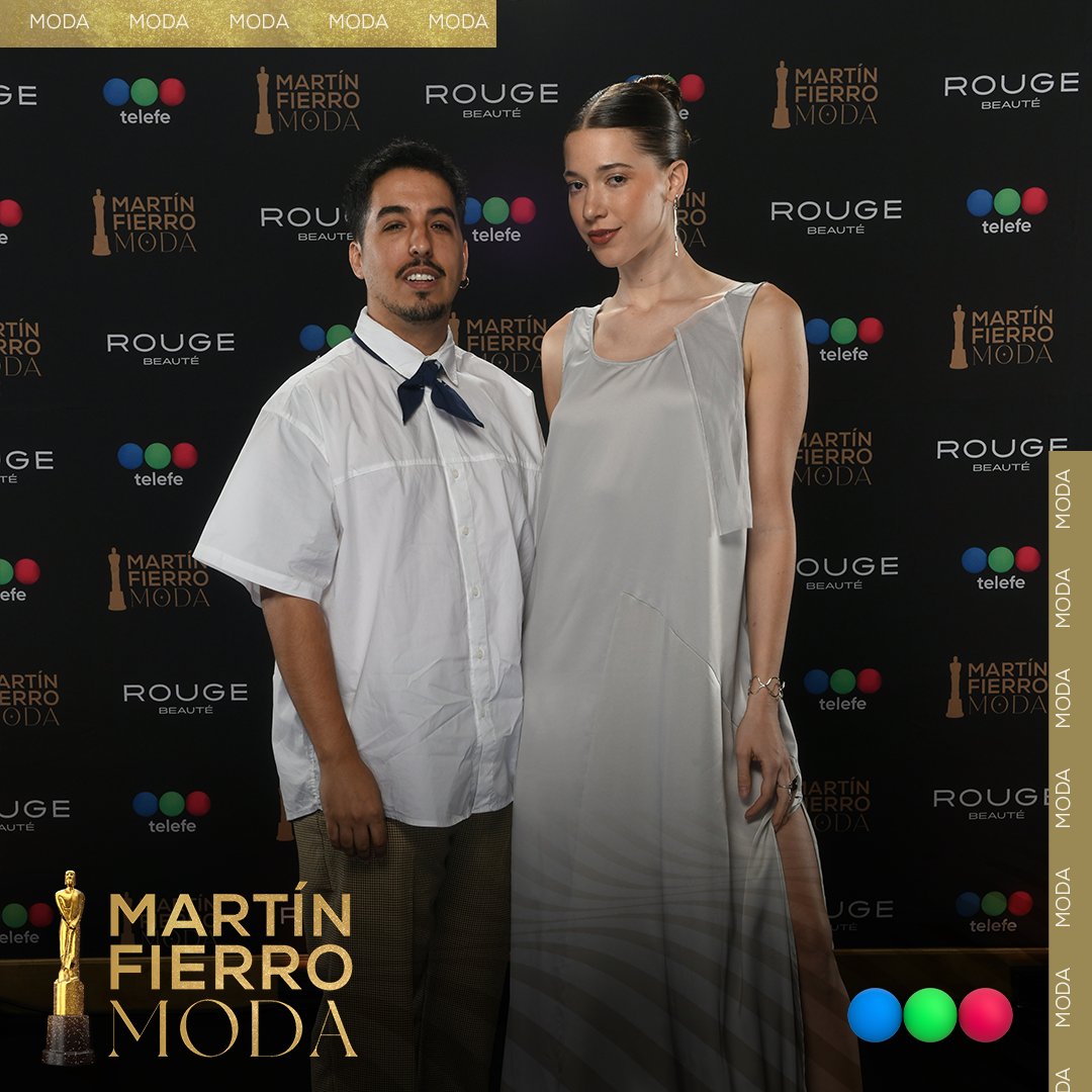telefe's tweet photo. El amor en la alfombra roja de los #MFModa 🤩 https://t.co/wTg0aUjLJP