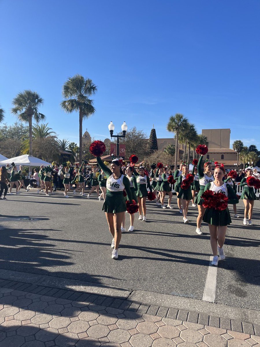VHSGoldenGirls's tweet photo. We had so much fun participating in The Villages Christmas Parade at Spanish Springs today! We are wishing everyone a happy holiday season! ❤️💚💛 https://t.co/Nfv18oAdbv