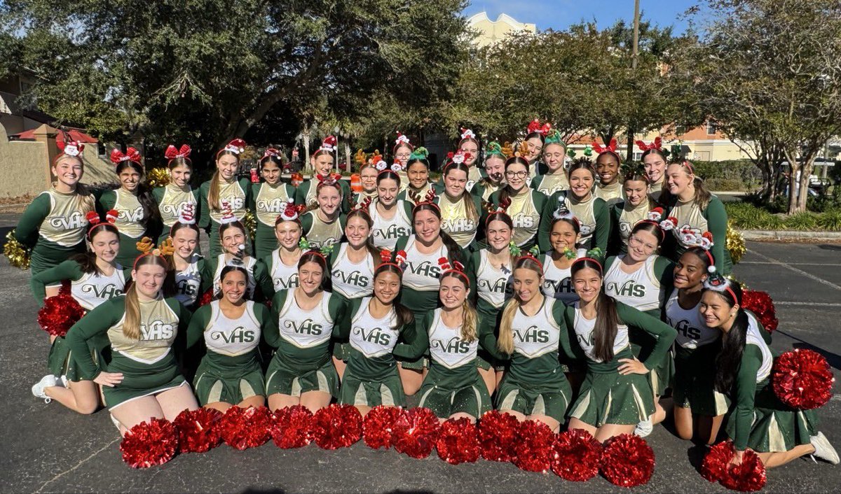 VHSGoldenGirls's tweet photo. We had so much fun participating in The Villages Christmas Parade at Spanish Springs today! We are wishing everyone a happy holiday season! ❤️💚💛 https://t.co/Nfv18oAdbv