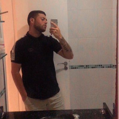 YuriKlock's tweet photo. #NovaFotoDePerfil https://t.co/WHLdzEZC0s