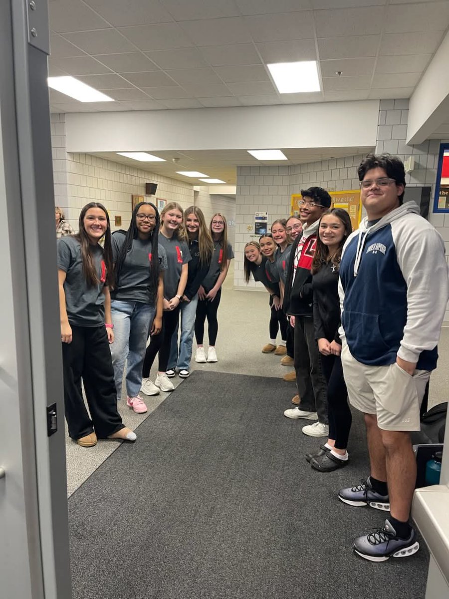 We had a great start to our Friday morning greeting some great kiddos at Landis Elementary!