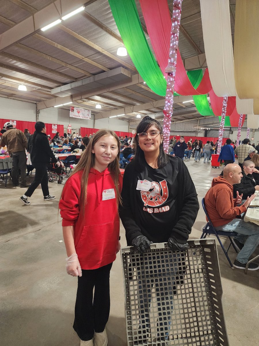 Our IB MYP <a href="/CrockettColts/">Crockett MS</a> made us proud by volunteering at the Feast of Sharing! Their dedication and spirit of giving reflect the true essence of community and service. Thank you for making a difference! #IBLearners #CrockettColts #CommunityService #FeastOfSharing #CandidacyYear