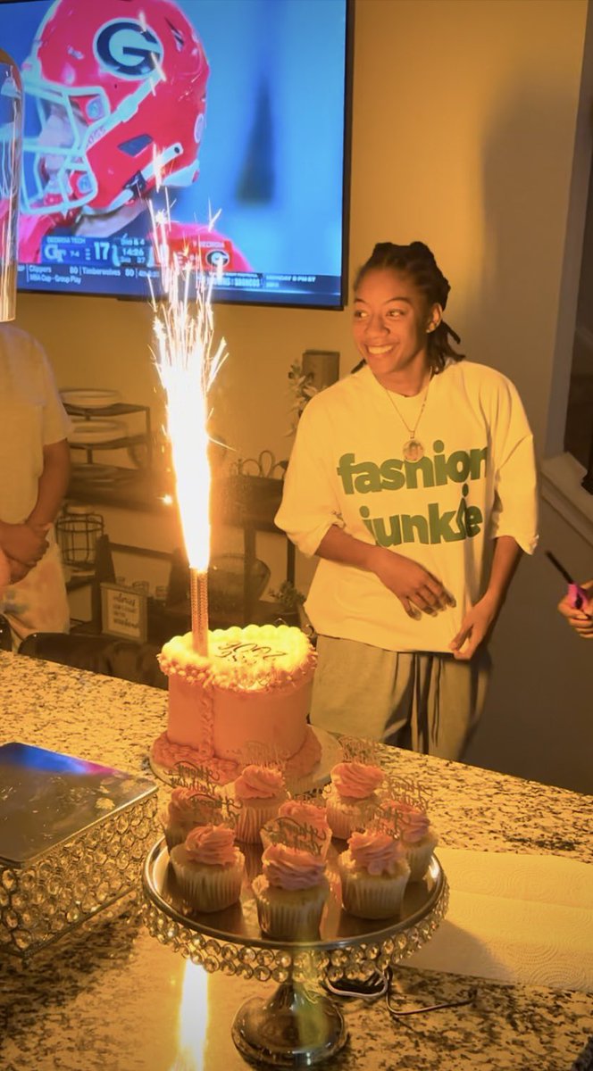 Carlese Muldrow (@carlesemuldrow) on Twitter photo I got the chance to love on my sweet girl for a few days last week to celebrate her Birthday🎂💕 She’s officially “Ms. I might be an adult but I’m not grown” 🤦🏽♀️😂 Happy 18th Birthday <a href="/miyaonfiya_1/">Camiah Muldrow</a>!!! Praying this is your best year yet🙏🏽💕😘🥰 I got the chance to love on my sweet girl for a few days last week to celebrate her Birthday🎂💕 She’s officially “Ms. I might be an adult but I’m not grown” 🤦🏽♀️😂 Happy 18th Birthday <a href="/miyaonfiya_1/">Camiah Muldrow</a>!!! Praying this is your best year yet🙏🏽💕😘🥰