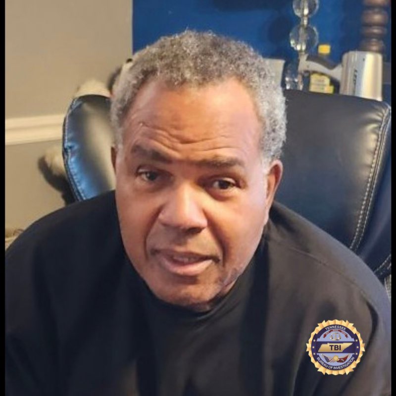 A #TNSilverAlert has been issued for 61 y/o George Henderson, missing from Clarksville. 

He’s 5’9”, weighs 215 lbs, with brown eyes, grey hair. 

Spot him? Call Clarksville PD at 931-648-0656. 
Or, TBI at 1-800-TBI-FIND.
