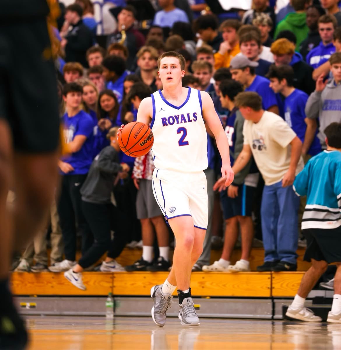 HSEAthletics's tweet photo. Halftime from the Varsity Gym

@HSEBasketball 24
Avon 23

#GoRals🔵🦁 https://t.co/yBK2xQpCeS