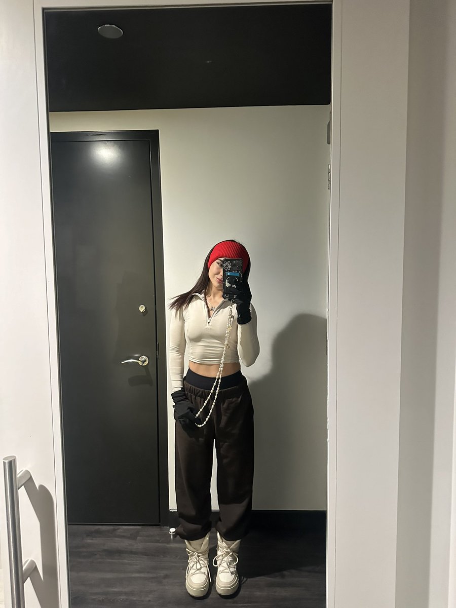 Alanita ₊˚⊹♡ (@alanafloresf) on Twitter photo 