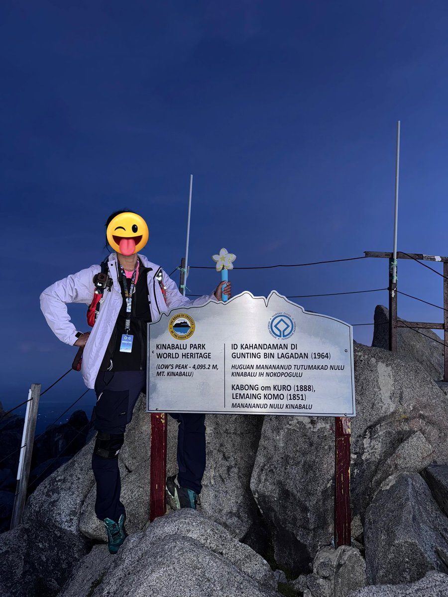 wanderer08iae's tweet photo. Bloombilya on Top of Mt. Kinabalu via Ferrata (Mountain Torq), the highest mountain in 🇲🇾 and 20th most prominent mountain in the worldd.

Mountain Torq, the world's highest via ferrata in the 🌏

San kaya kita madadala next year? 🤔😁🌸
#BINI
#Bloom
#Bloombilya
#BloomProf https://t.co/YF3i3fAgre