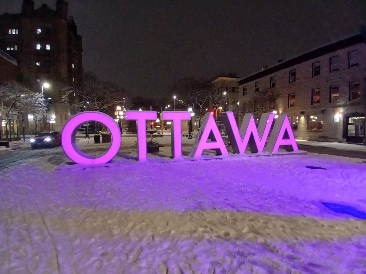 p_dader's tweet photo. There we are now...

Still getting used to the snow boots.... https://t.co/s1U0ZpeQen