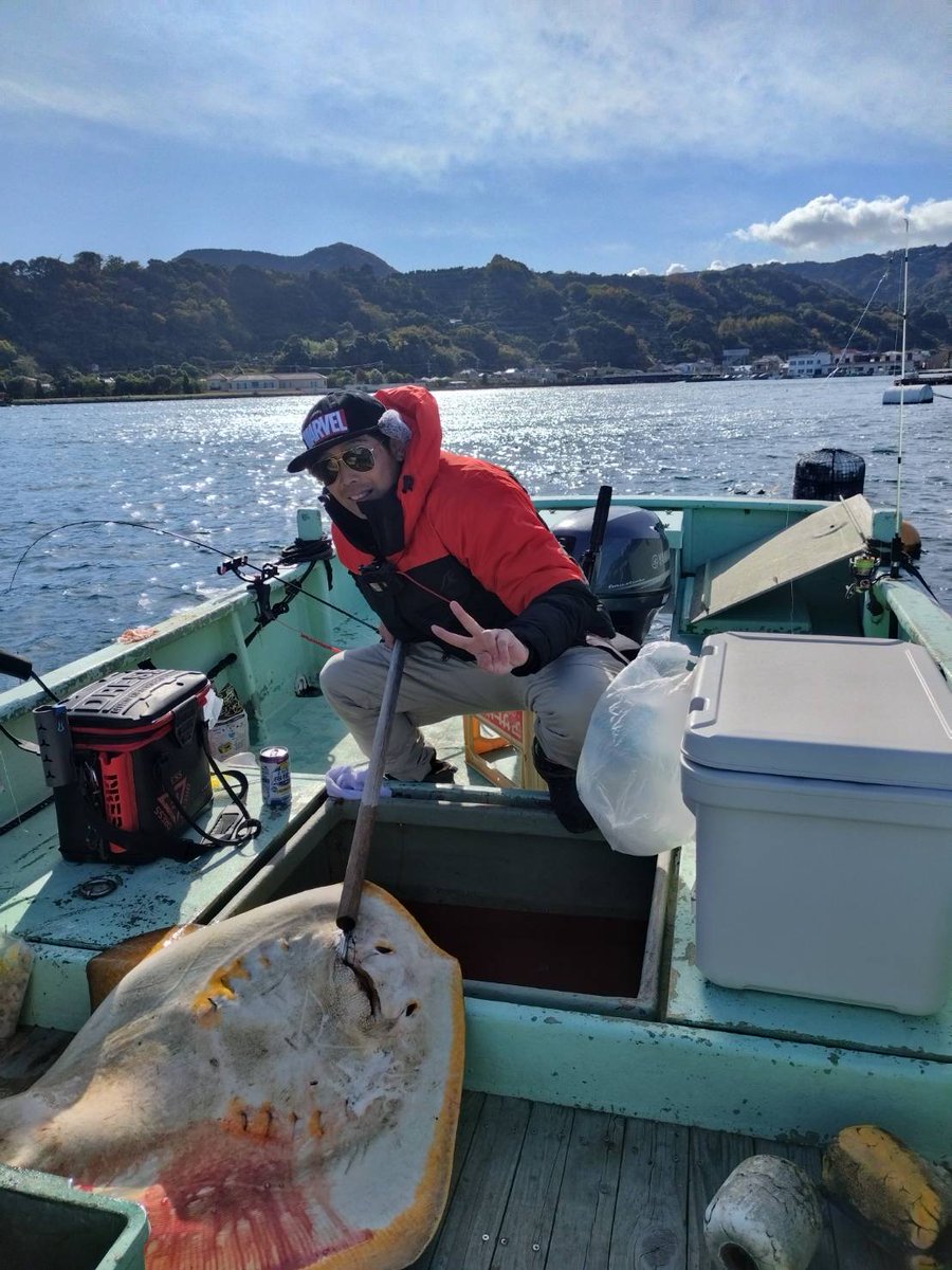 やっと釣れたと思えばエソ
やっと釣れたと思えばエイ