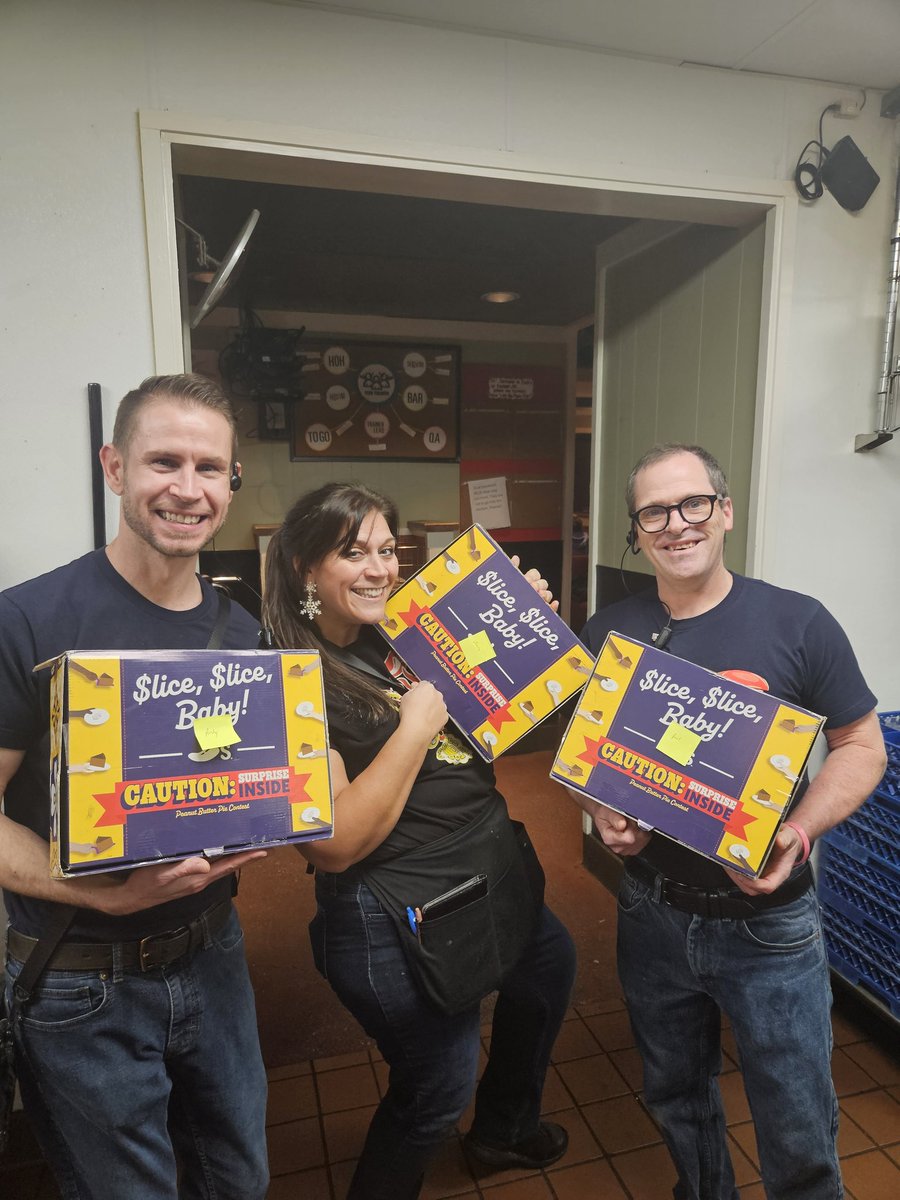 atc373's tweet photo. Sara, Andy, and Paul sold over 300 pies combined helping us sell over 600 slices landing Team Hanover number 1 in the brand! They all say thank you Chilis for the gift boxes! #ChilisLove https://t.co/CoQPVfribP