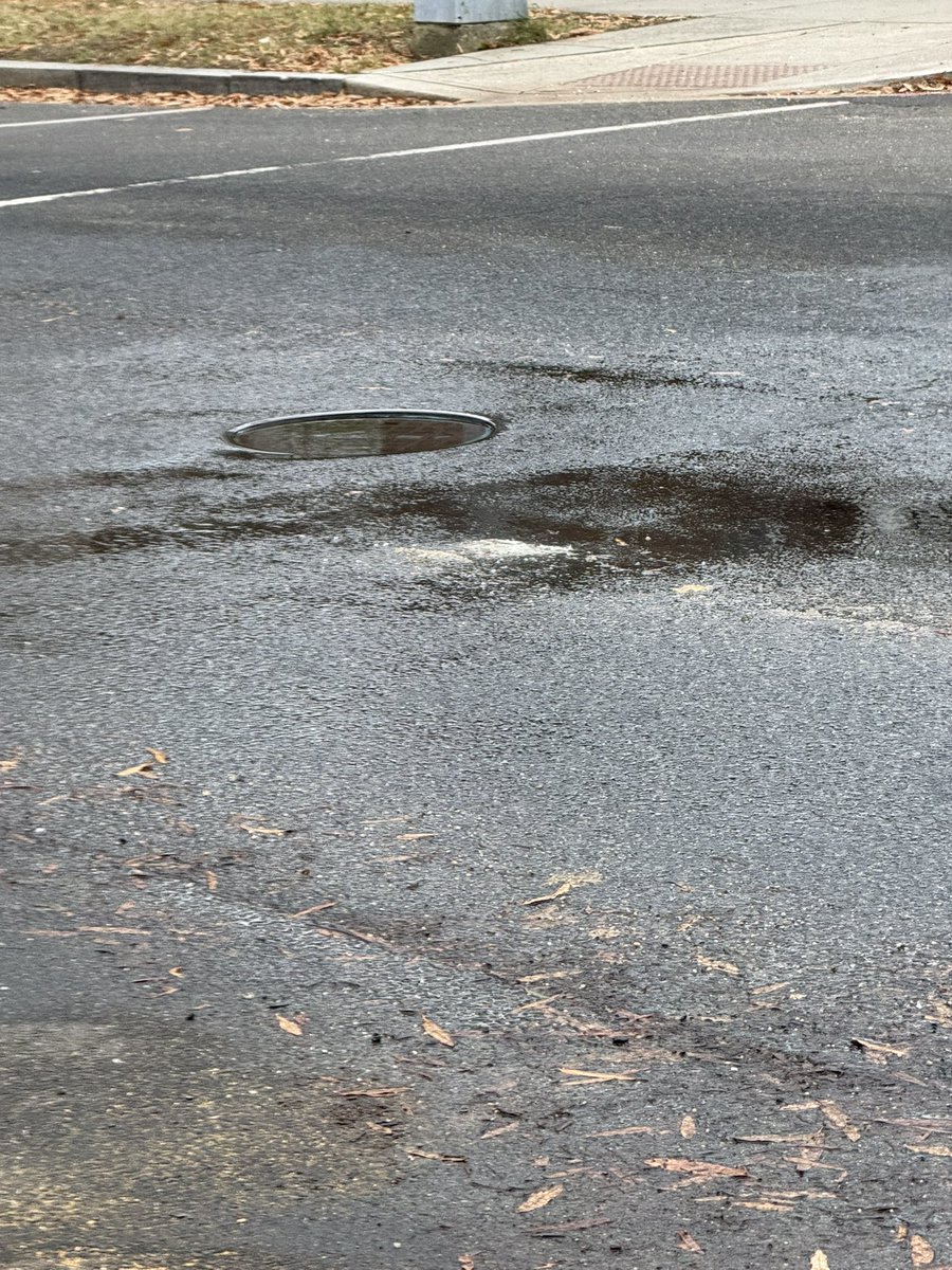 cmquinn22's tweet photo. @dcwater please stop this water from running at #militaryroad NW and #39th streetNW as it has caused multiple accidents when it freezes into #blackice in cold temps https://t.co/Beo0OQkFV6