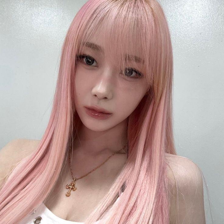 ─ (๑•́︿•̀๑)ᩧ
♥︎  𝖻𝗎𝗌𝖼𝗈  𝗆𝚞𝗍𝗂𝗌  ू✿  

𝗎𝗅𝗍:  𝗇𝖼𝗍 𝖾𝗑𝗈 𝗅𝗈𝗈𝗇𝖺 𝗂𝗅𝗅𝗂𝗍 𝗑𝗎𝗑𝗂 &amp; æ𝗌𝗉𝖺. 
𝗂𝗇𝖿𝗈: 𝗆𝗂𝗇𝗈𝗋 𝗌𝗁𝖾/𝗁𝖾𝗋 𝗍𝖺𝗎𝗋𝗈

𝗈𝗍𝗁𝖾𝗋𝗌: 𝖻𝖾𝗅𝖺𝗇𝗈𝗏𝖺, 𝖽𝖾𝖿𝗍𝗈𝗇𝖾𝗌 &amp; 𝗆𝖾𝗅𝖺𝗇𝗂𝖾 𝗆𝖺𝗋𝗍𝗂𝗇𝖾𝗓.

𝗋𝗍 &amp; ♥︎ : 𝗆𝗎𝗍𝗂𝗌