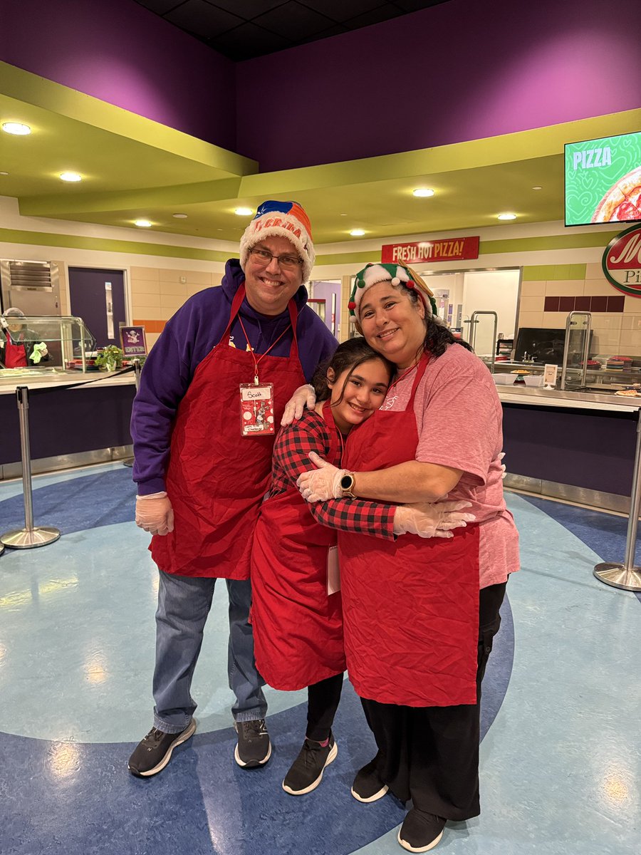 RideEvery's tweet photo. Volunteering at Give Kids the World was a success today! https://t.co/b5af0bCXCj
