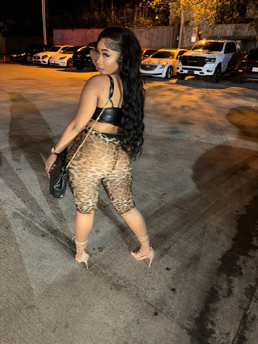 __leyoncee's tweet photo. if I ask u do you luv me, U bet not studddaaaa .
#sagszn #sagshit 📍♐️ https://t.co/XnEmT8dQ6Z
