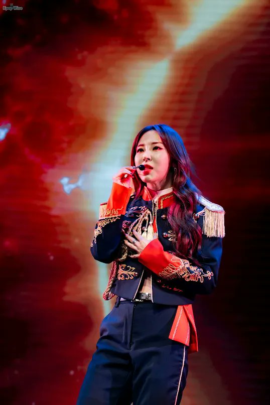 kpopwise's tweet photo. [Photo Gallery] Moonbyul is Beyond Epic in 1st World Tour in Jersey City @RBW_MAMAMOO

#MooMoos Check it out here
https://t.co/YIqwNIGbKc

📸 @thomasma__

#MoonByul #문별 #Starlit_of_Muse #MoonByul1stWorldTour #moonbyul_1st_world_tour #MAMAMOO #마마무 #무무 https://t.co/UKzmhtmFu0
