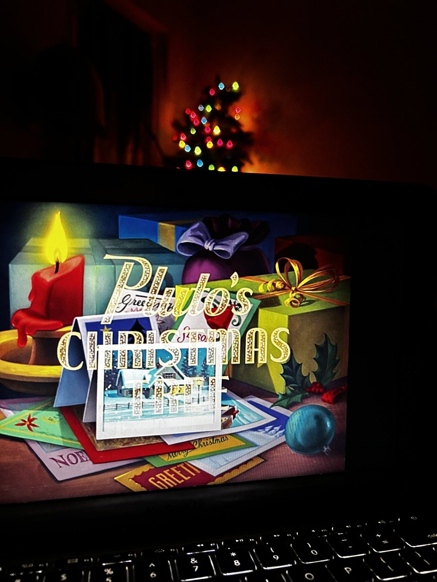 emilynations's tweet image. ♥️🎄🐶