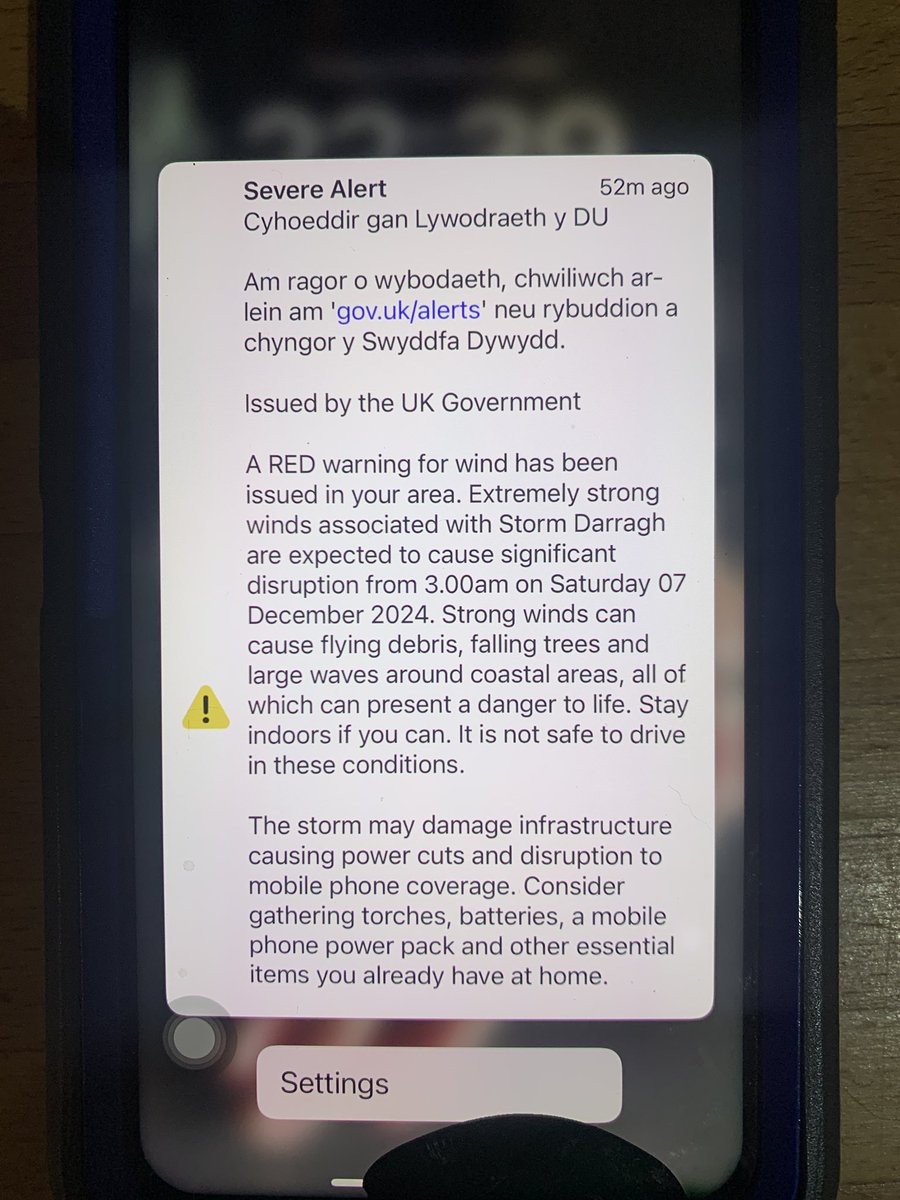 harpist100's tweet photo. @NaqviMA @foleyjerry3jf Bore Da M . Semi boycott of Twits for obs reasons but after I got this alert I wanted some up to date news as live on the coast. Safe inside with family and animals,  hope everyone else managed to get inside safely 🤞 https://t.co/AIztT9us3J