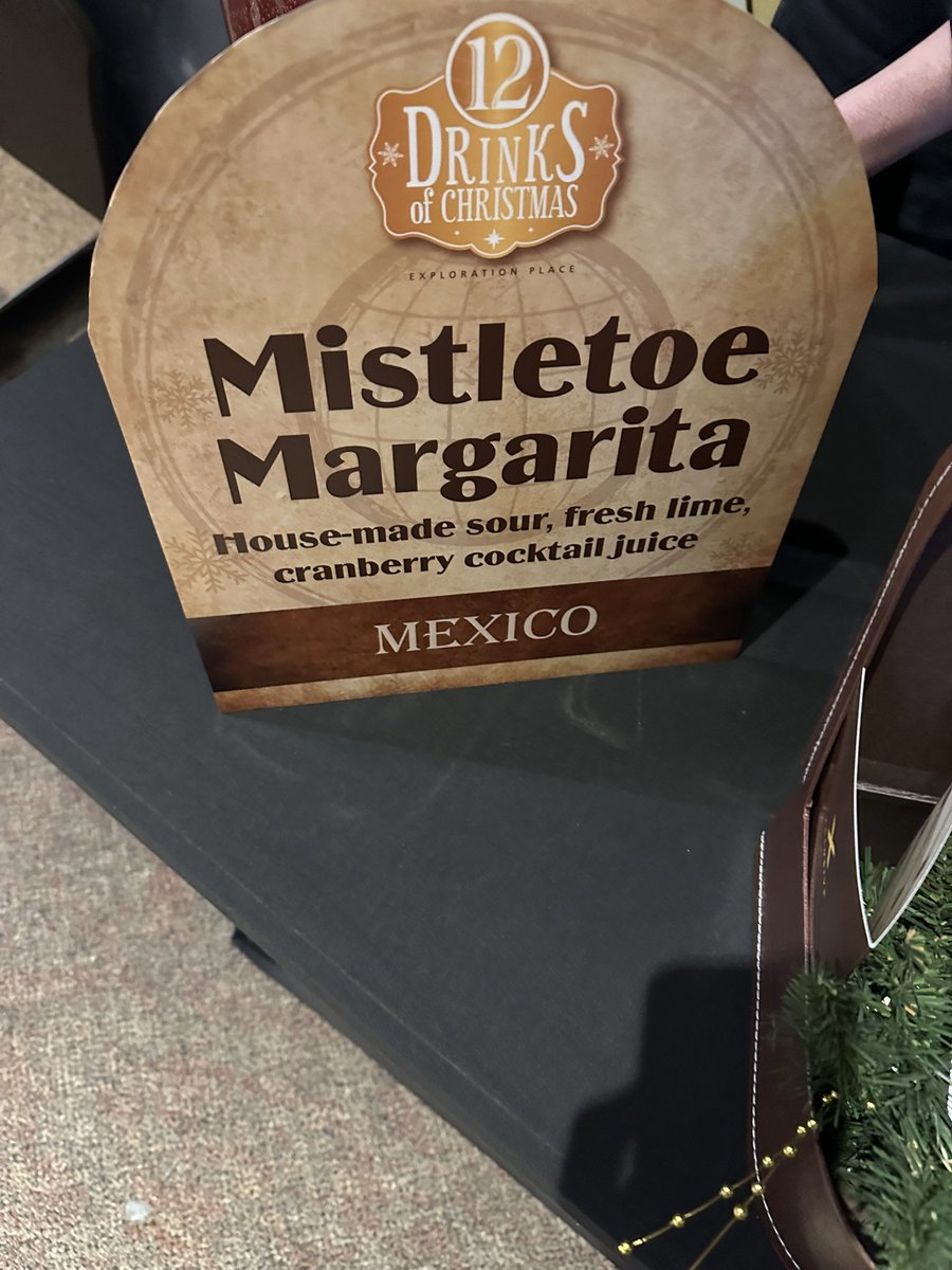 ckchitwood's tweet image. First intermission. No clear leader, but the wine has held up the best. Definite loser with the mojito. Toothpaste levels of mint. Current standings:
1- #CabSav
2- #Margarita
3- #Punch
4- #Mojito 
@ExplorationKS