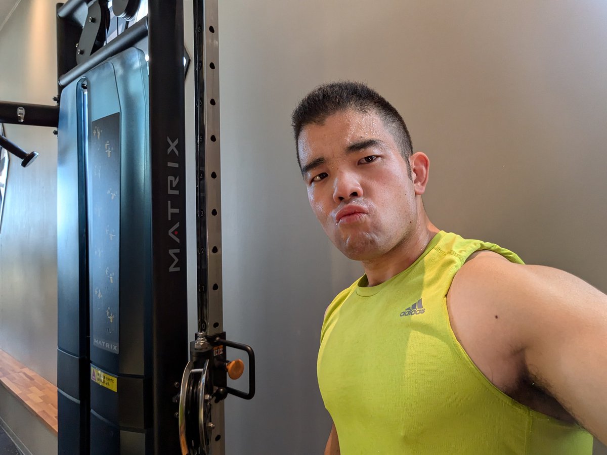 JusticeMikio's tweet image. #今日のジャストレ 腕の日🔥
二の腕から力こぶまで徹底的にワークアウト💪💪
そして、本日も #スタジオレッスン Dayです✨ #GroupFight #GroupPower
1日楽しく駆け抜けます🔥🔥
#ジャスティスプロジェクト
#筋肉俳優 #役者
#フィットネスインストラクター