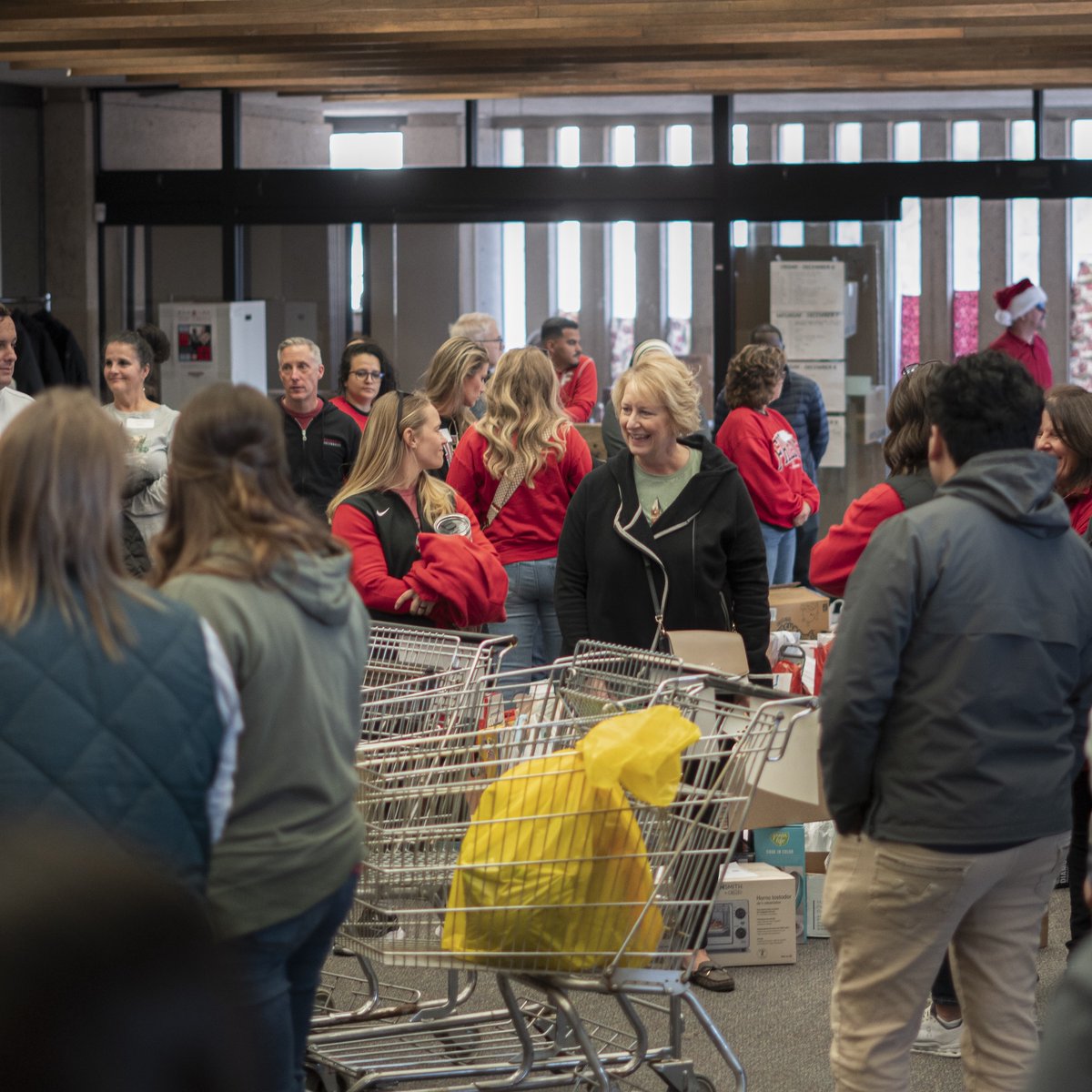 FriendsU's tweet image. This afternoon, Friends University Faculty and Staff volunteered for the 32nd annual Salvation Army Service Day! Tasks included sorting and bagging thousands of presents and decorating the library to prepare for local families. #MyFriendsU #Service #RISEValues