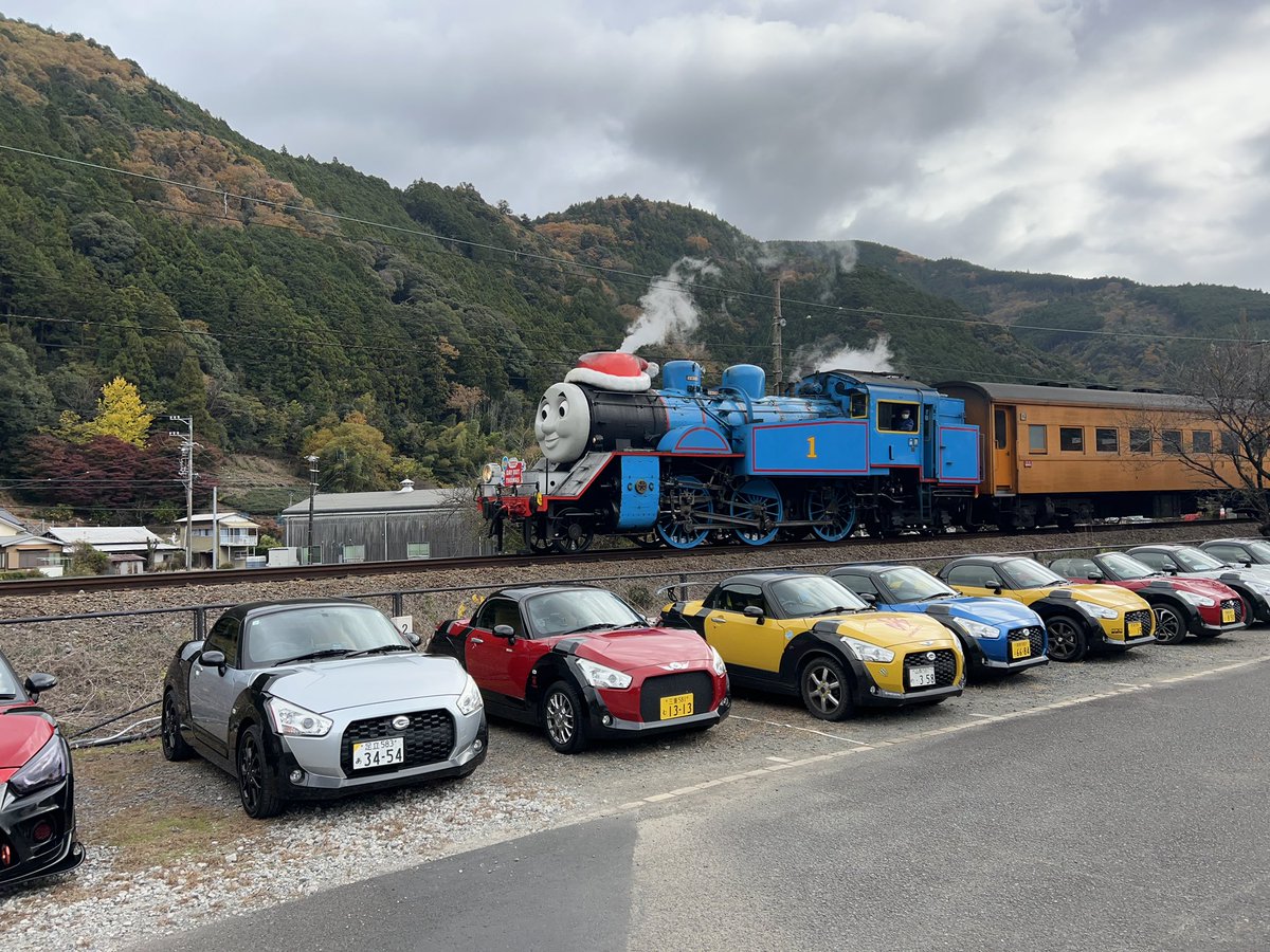 copen_xplay's tweet photo. トーマスとエクスプレイ。

#コペン #エクスプレイ #トーマス 
#冬仕様 https://t.co/MIrFeQyyk3