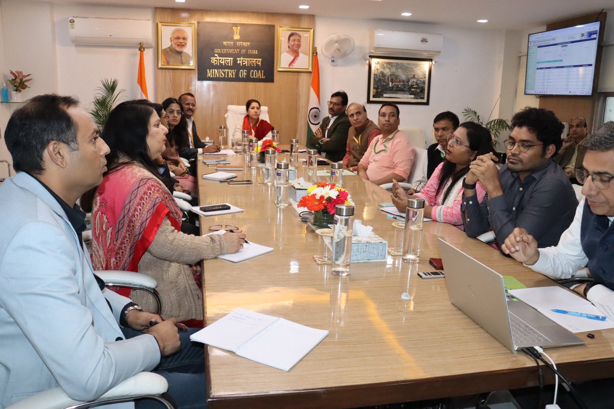 CoalMinistry's tweet photo. Meeting cum Training  Workshop for 100% implementation of e-bill in Ministry of Coal

A meeting cum training workshop  was held on 06.12.2024 to increase use of e-Bill by the Ministry and its subordinate organization CCO. 

The session was headed by Joint Secy & Financial Adviser, Ms. Nirupama Kotru, and presentations were given by specialists from the CGA office. 

This is a step towards the Ministry of Coal using 100% e-bills to improve transparency and expedite the processing and settlement of payments for government procurements.