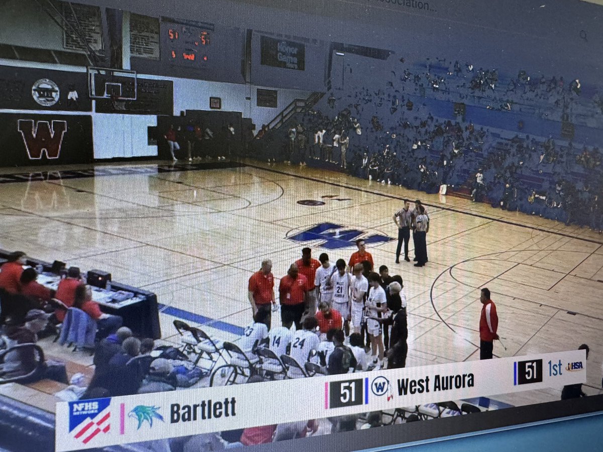 WBIG Aurora (@wbigaurora) on Twitter photo Tied with 15.5 seconds left!
West Aurora vs Bartlett 
Are you listening on AM 1280? Tied with 15.5 seconds left!
West Aurora vs Bartlett 
Are you listening on AM 1280?