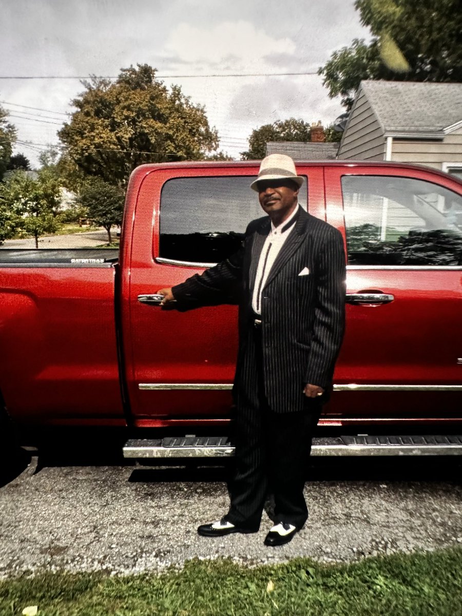 Lansing Police tweet media