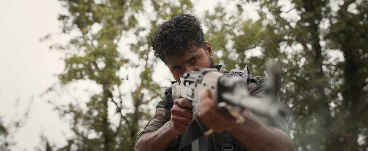 manfromthemovie's tweet photo. Recent movies like #Shershaah, #Major, and #Amaran have touched our hearts ❤️. They beautifully show the sacrifices of our soldiers and their love stories.

#Amaran is a standout , with #Sivakarthikeyan's best performance yet! His chemistry with #SaiPallavi is amazing. https://t.co/nJq6OMgMOM