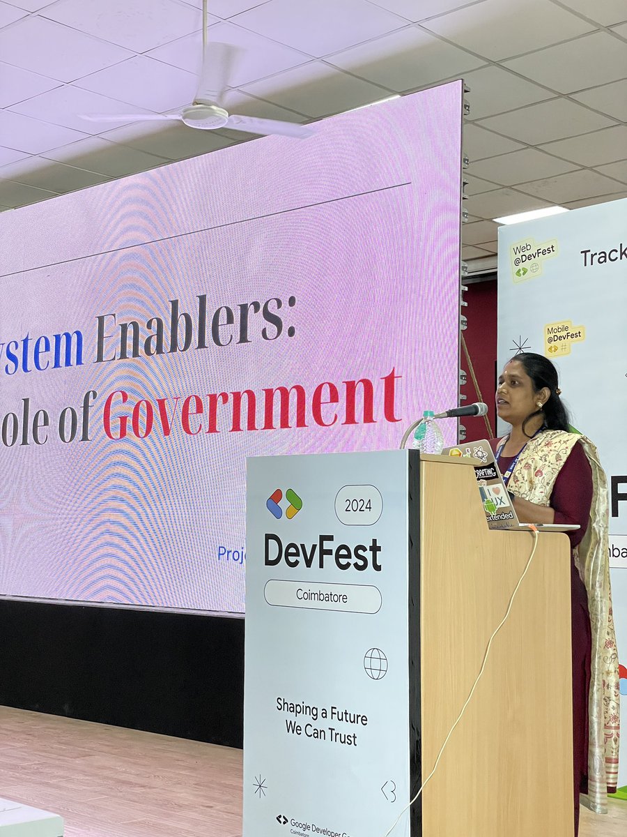 GDGCoimbatore's tweet photo. Special Address : Navigating the startup funding landscape. Insights and opportunities for entrepreneurs by Gayathri from @TheStartupTN
#Entrepreneurship #Startup #gdgcbe #devfest24 https://t.co/7ALVtE3MXn
