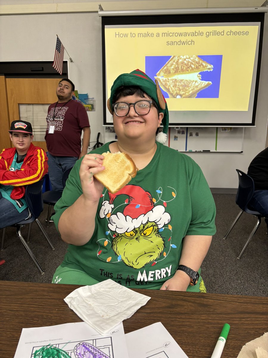 mujicareddix tweet media