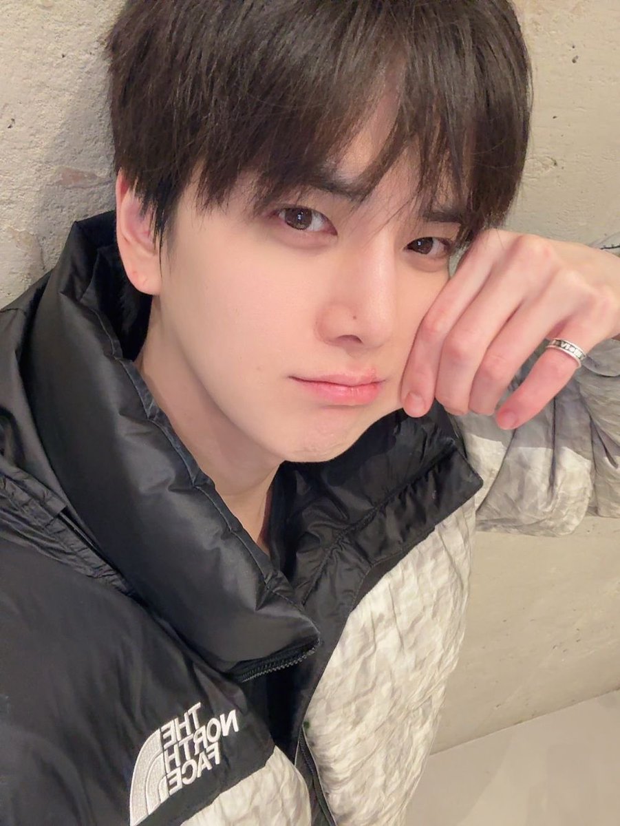yh__bubble's tweet photo. https://t.co/NMawXdfP0R