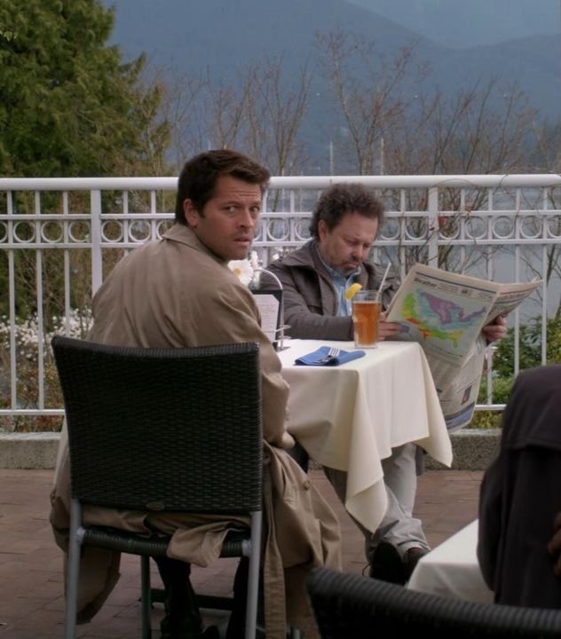 castielspond's tweet photo. “ok they’re right there just be subtle” 

my autistic ass: https://t.co/qm3JCie42Z