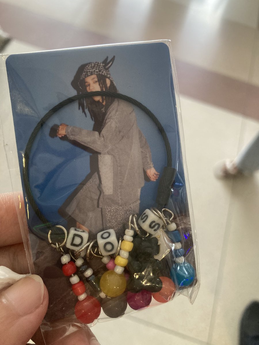 I haven't been here, but whoever gave me this yesterday thank you so much!!! ang ganda! nasa bag ko na po! also congrats alamat for a successful ragasa con 🤩 you did so well!