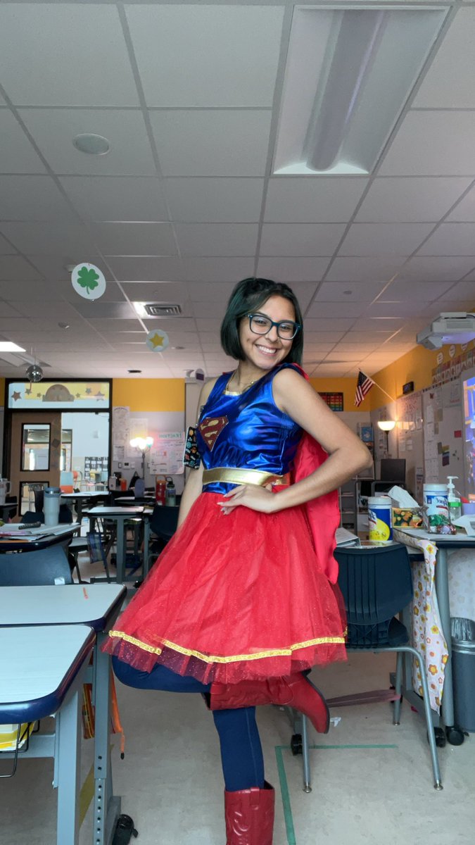 Genesisssedillo's tweet photo. Imagine not liking me and I’m just playing dress up in front of 25 kids every day https://t.co/uE109SL6Ra