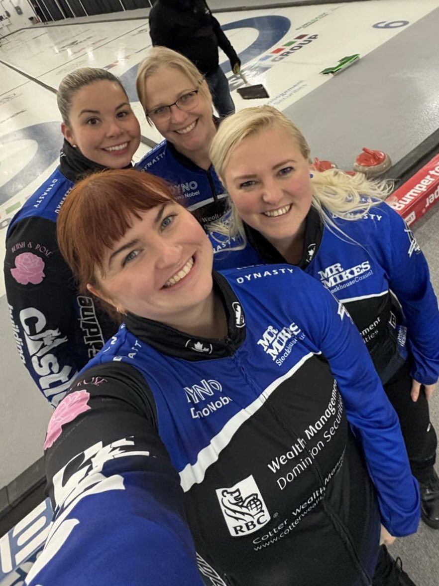 TeamInglis's tweet photo. Family photo for the weekend π€³π»π€©
Thrilled to have Scotties Champion & World Silver Medallist Amber Holland stepping into the lineup for this event! #SuperSpare #TeamInglis https://t.co/dlsPSWNMny