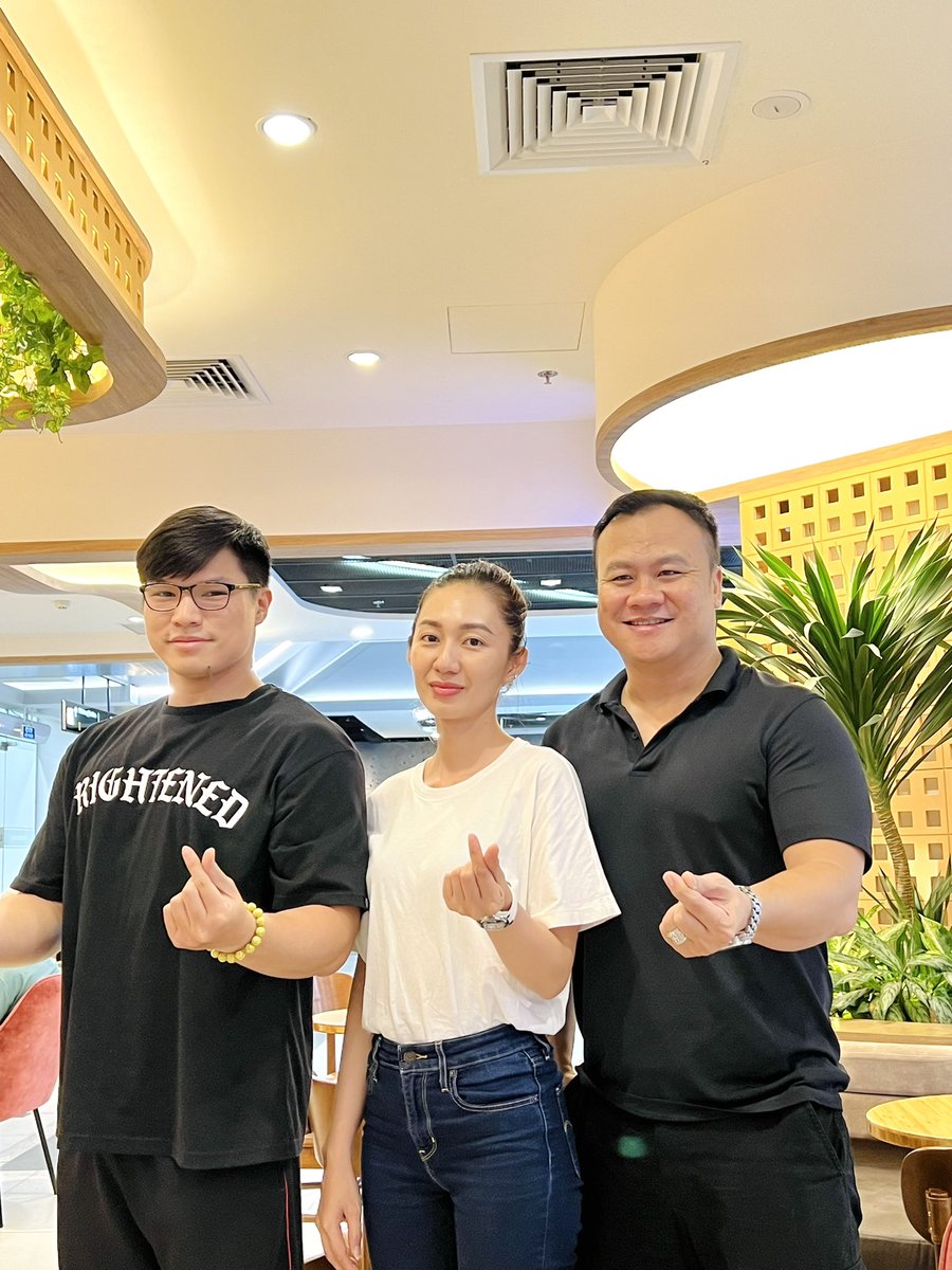 lephamthevu's tweet photo. Hẹn gặp Cần Thơ vào ngày 12 tháng 1 năm sau nhé! #TheVu #LePhamTheVu https://t.co/NAijPGfuJJ